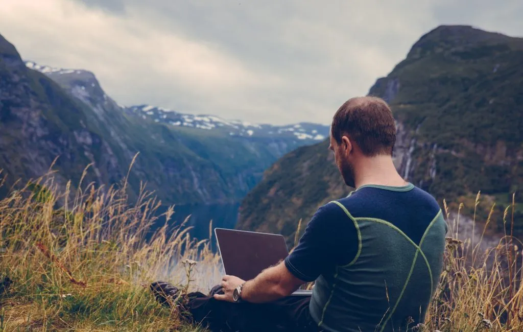 Write travel and leisure content